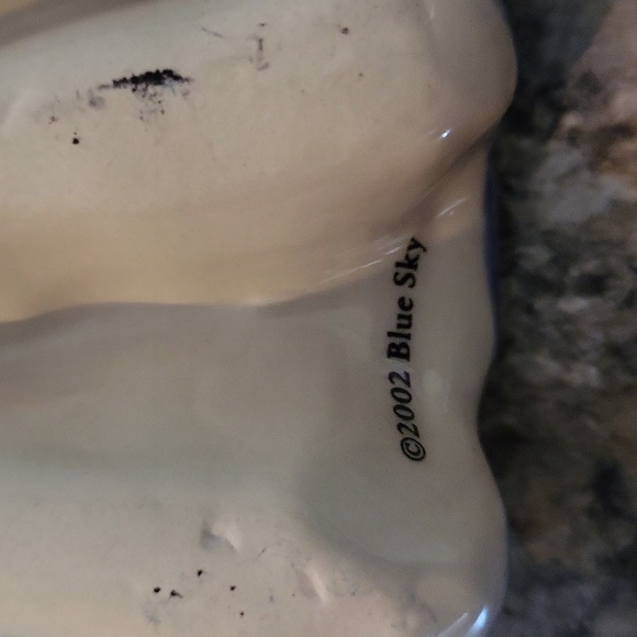 Blur Skies Ceramic Angel - Picture 4 of 5